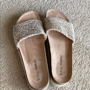 Dirty laundry platform sandals